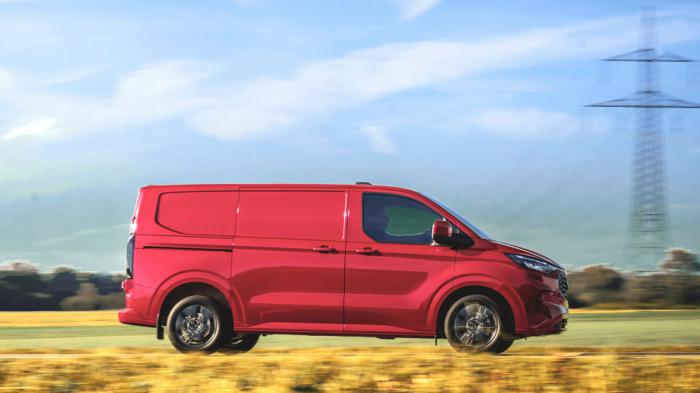 Ford Transit Custom: Ένας «χαμαιλέοντας» μετασκευών & μετατροπών! 